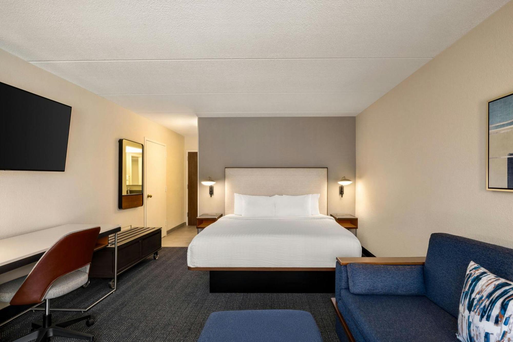 Courtyard Atlanta Northlake Tucker Bagian luar foto