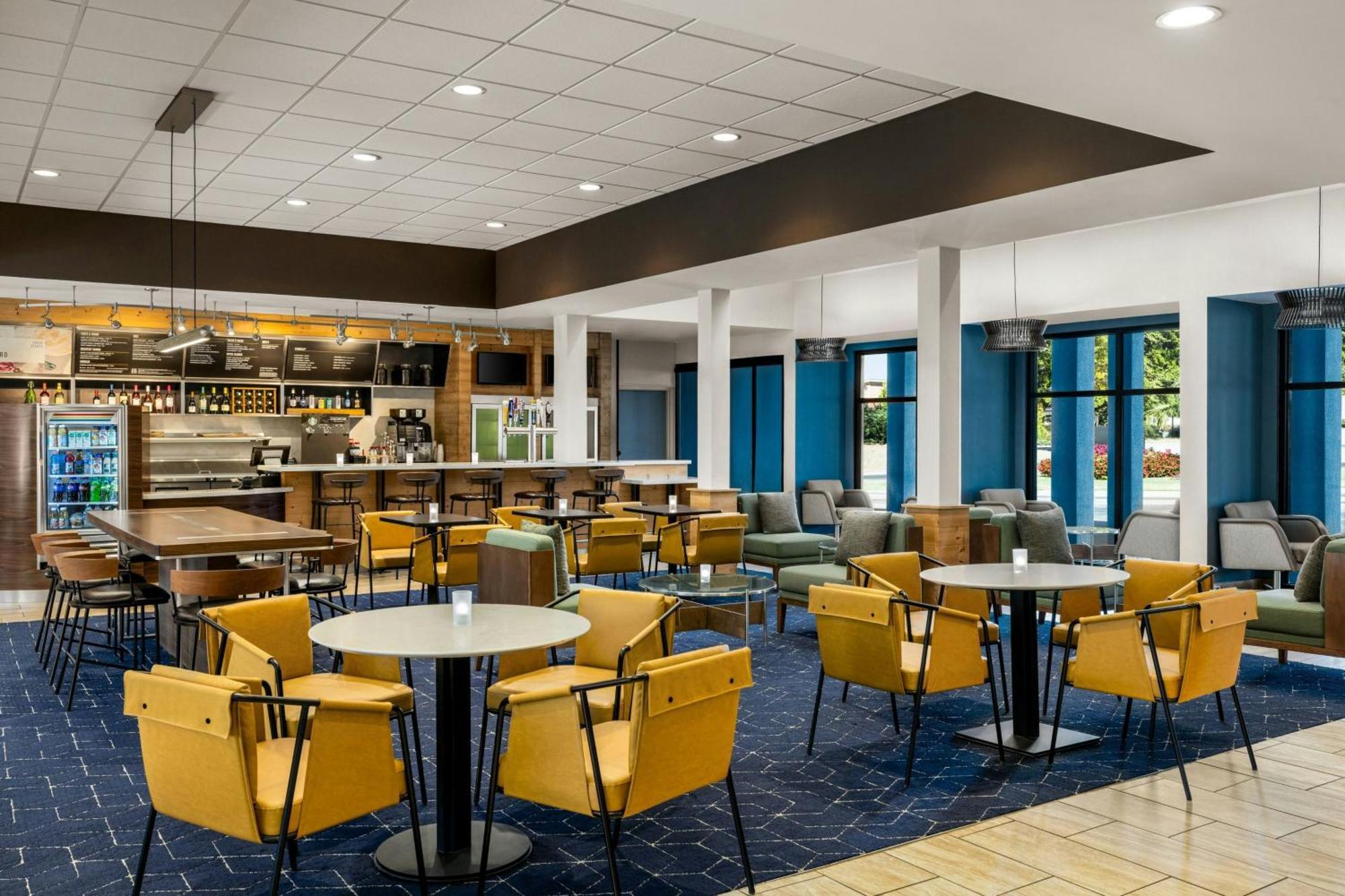 Courtyard Atlanta Northlake Tucker Bagian luar foto