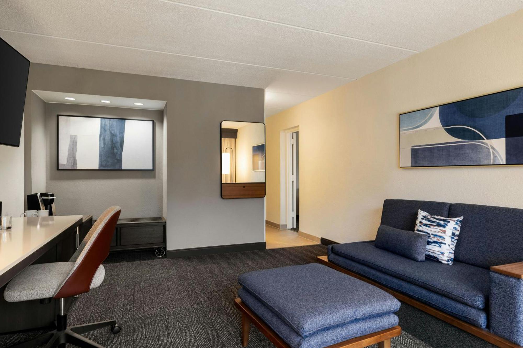 Courtyard Atlanta Northlake Tucker Bagian luar foto